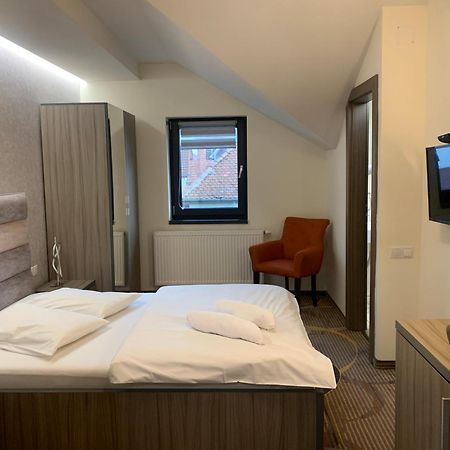 Stella Di Monte Hotel Nagyszeben Kültér fotó